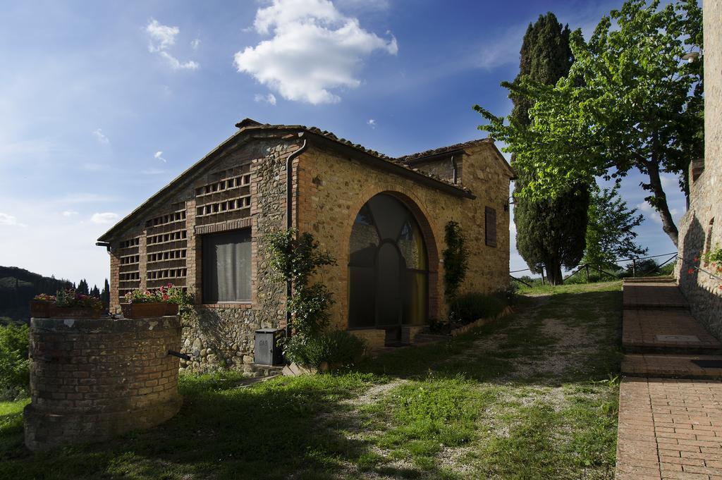 Agriturismo Poggio Bonelli Кастельнуово-Берарденга Экстерьер фото