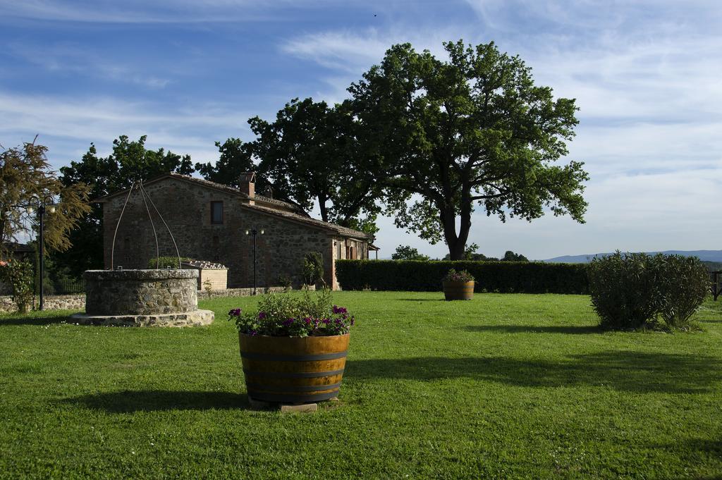 Agriturismo Poggio Bonelli Кастельнуово-Берарденга Экстерьер фото