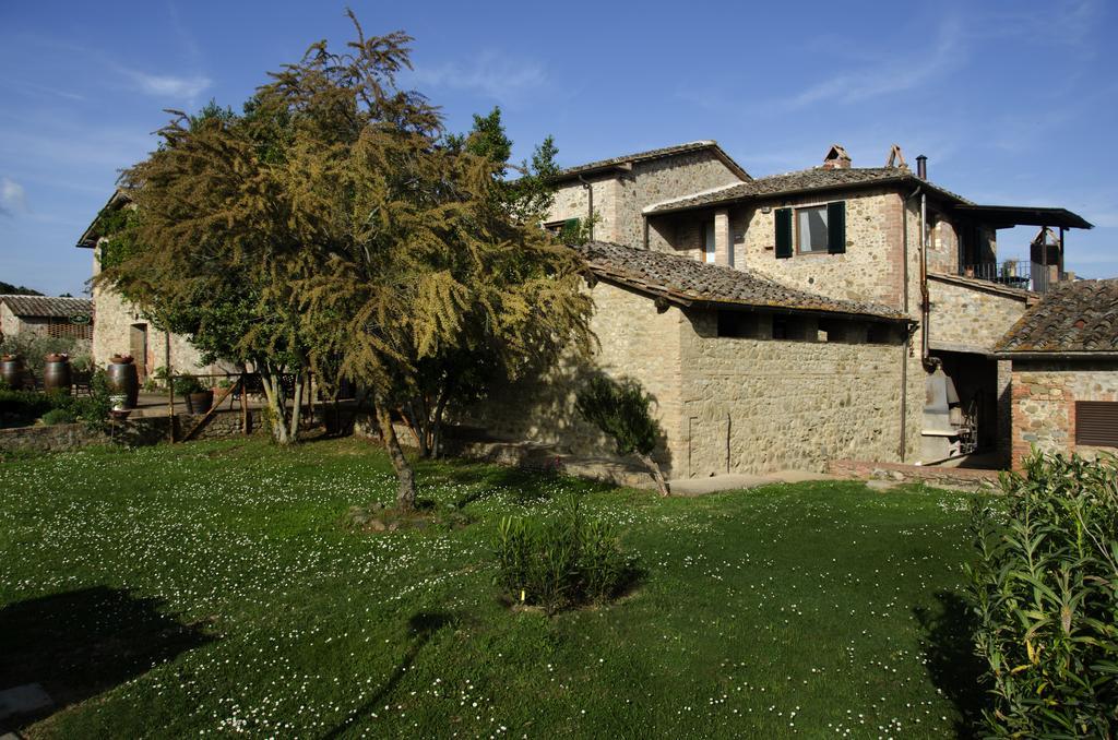 Agriturismo Poggio Bonelli Кастельнуово-Берарденга Экстерьер фото
