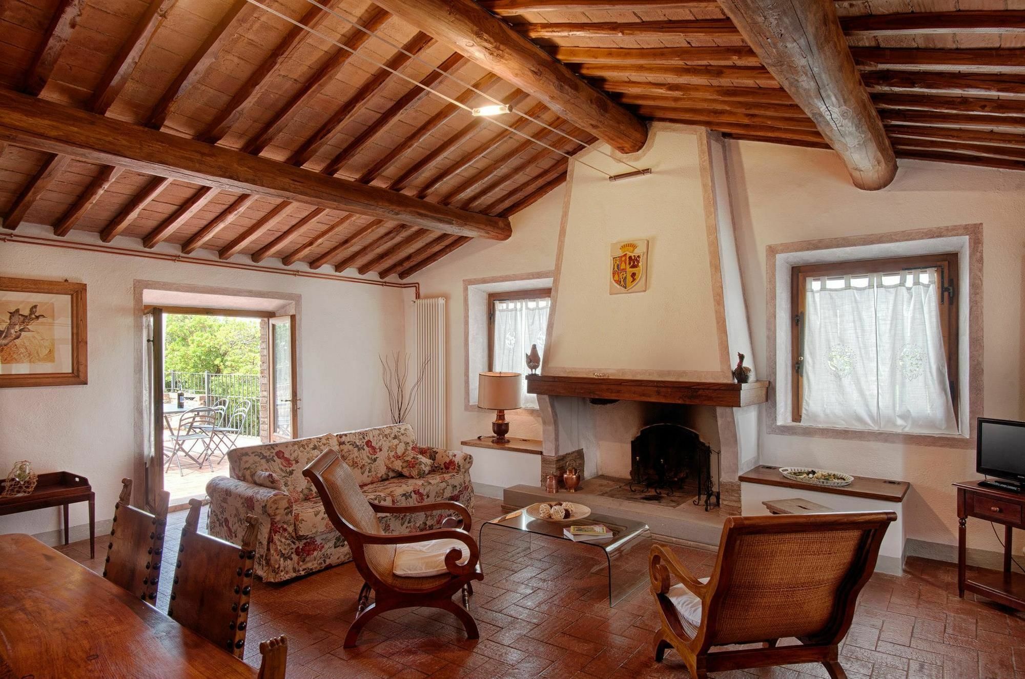 Agriturismo Poggio Bonelli Кастельнуово-Берарденга Экстерьер фото